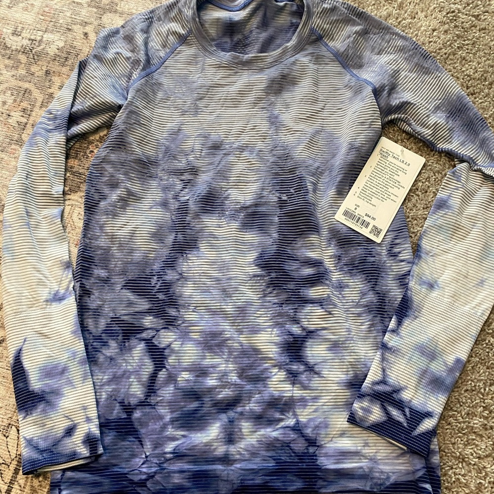 Lululemon long sleeve top